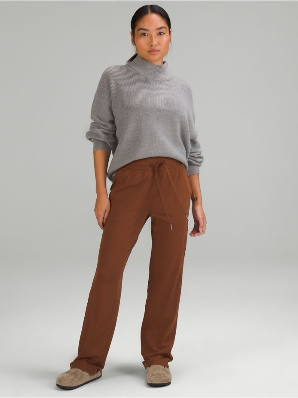 LULULEMON Ready to Rulu Straight Leg High Rise Pant Roasted Brown size 2 women